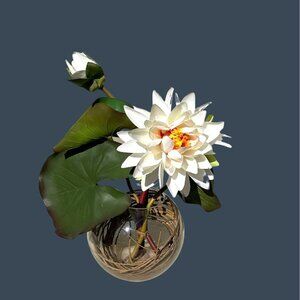 ARTIFICIAL WATER LILY FLORAL ARRANGEMENT WITH CLEAR VASE